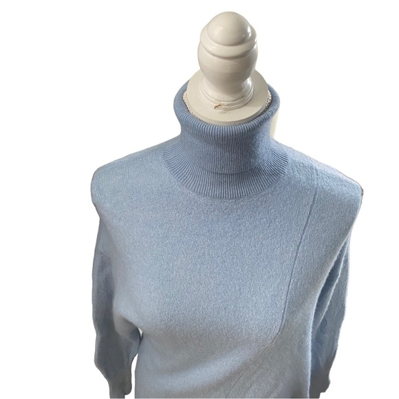 360 Cashmere Women Light Blue Cashmere Turtleneck Sweater Sz M Luxe Soft Warm - Picture 3 of 14